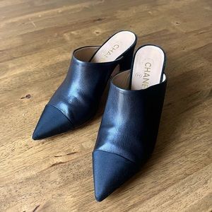 Chanel interlocking CC mules